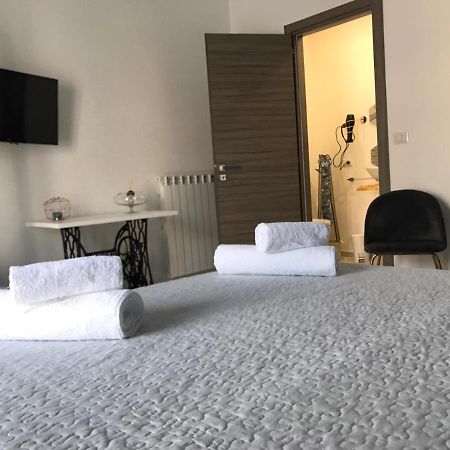 B&B Le Stanze Al Centro Agrigento Eksteriør billede